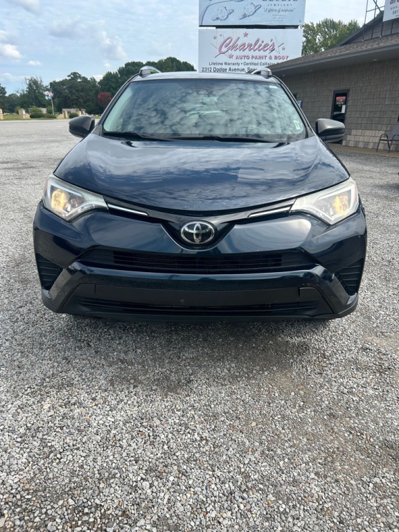 2018 Toyota Rav4 Image 2