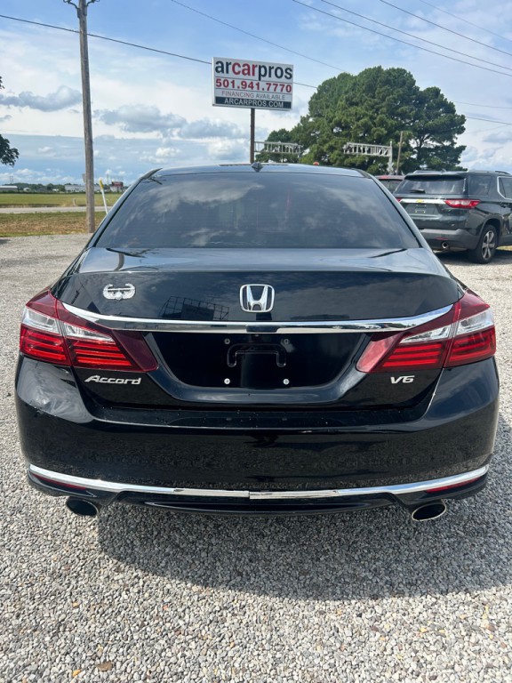 2017 Honda Accord Image 4