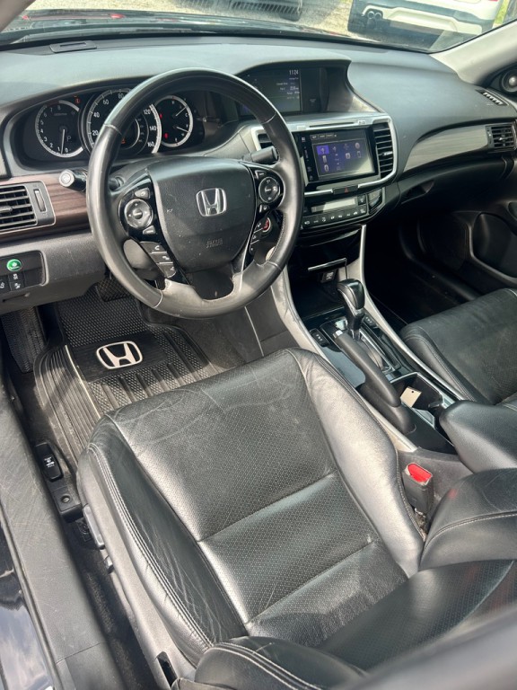 2017 Honda Accord Image 7