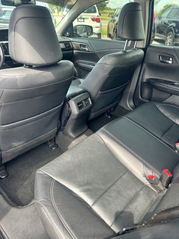 2017 Honda Accord Image 10