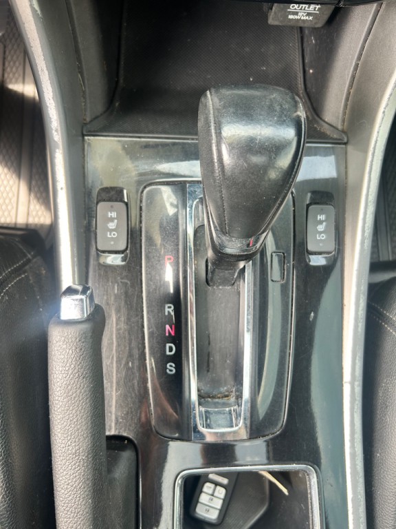 2017 Honda Accord Image 17