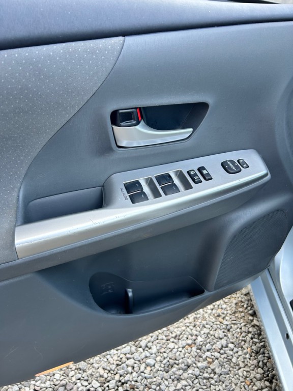 2014 Toyota Prius Image 5
