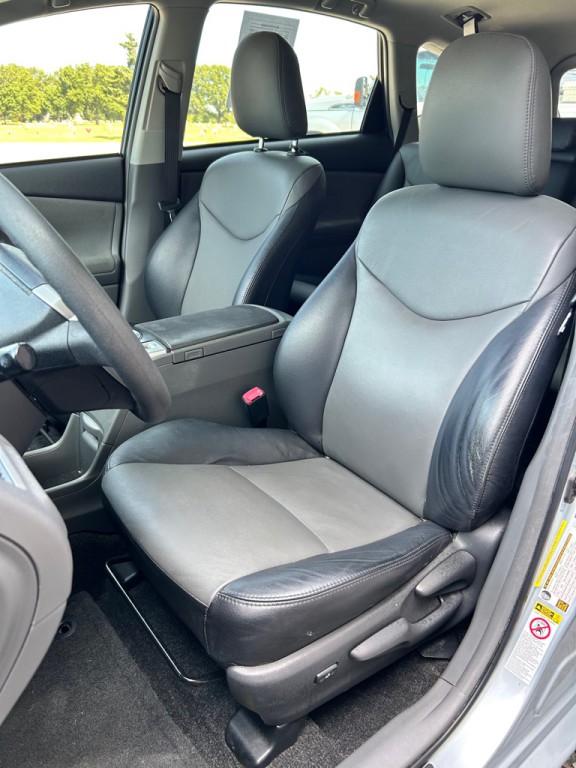 2014 Toyota Prius Image 8