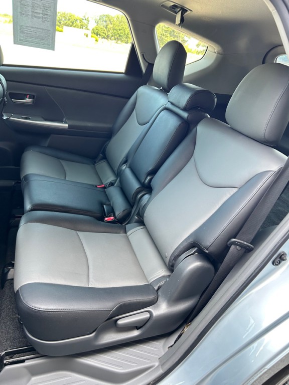 2014 Toyota Prius Image 9