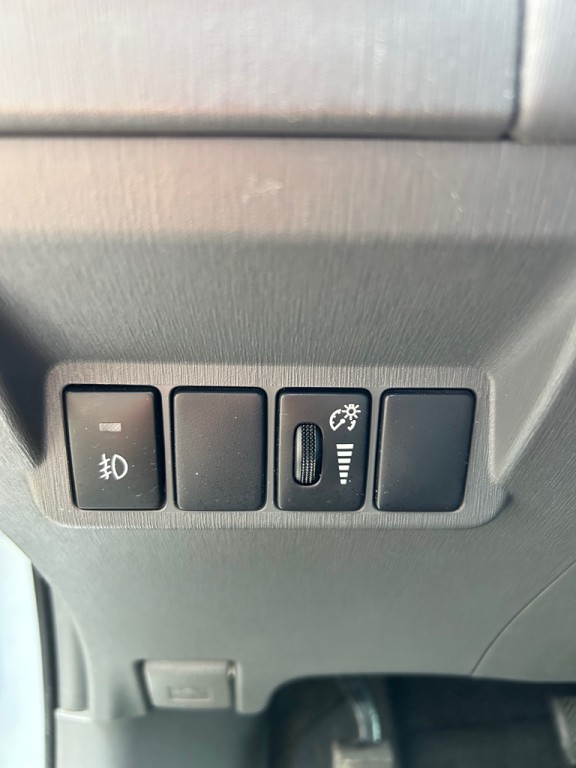 2014 Toyota Prius Image 13