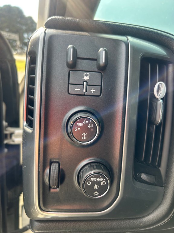 2015 Chevrolet Silverado 1500 Image 11