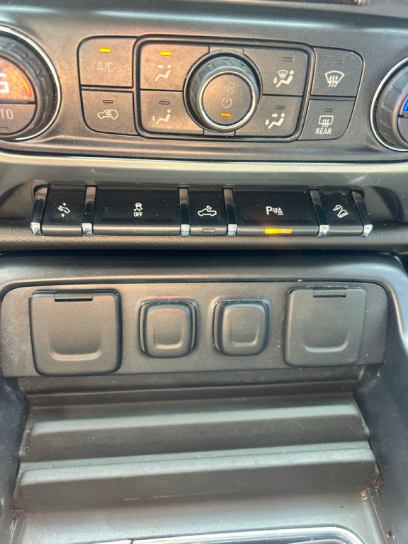 2015 Chevrolet Silverado 1500 Image 16