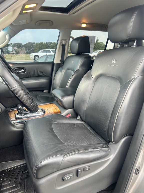 2013 INFINITI QX56 Image 8