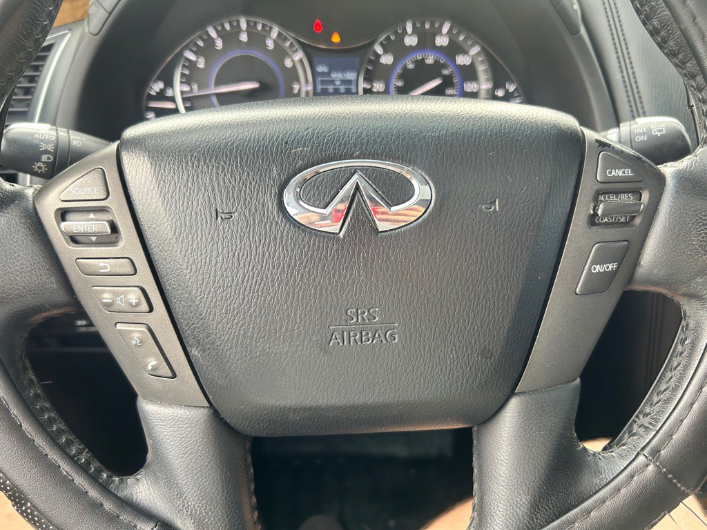 2013 INFINITI QX56 Image 15