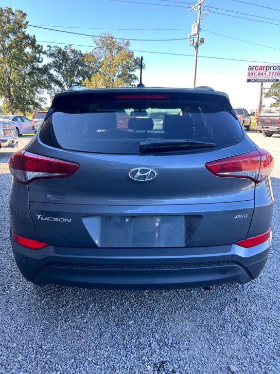 2017 Hyundai Tucson Image 4