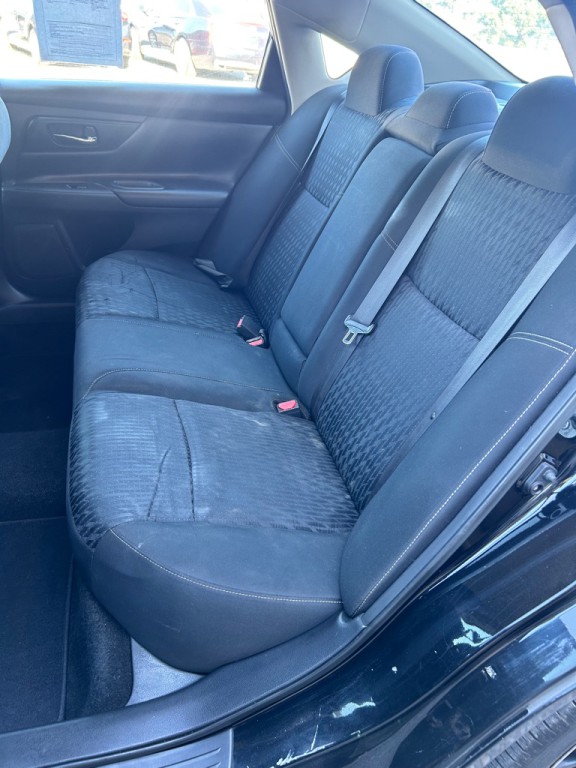 2018 Nissan Altima Image 9