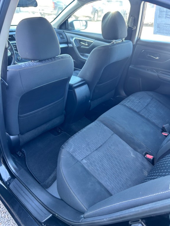 2018 Nissan Altima Image 10