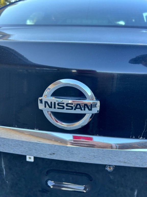 2018 Nissan Altima Image 18