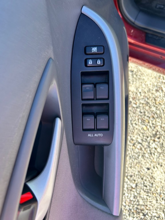 2011 Toyota Prius Image 6