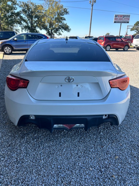 2013 Scion FR-S Image 4