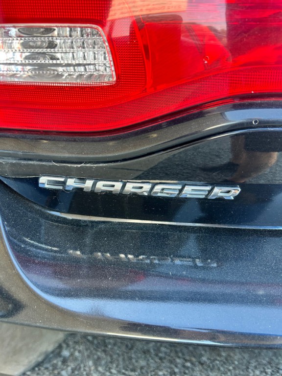 2013 Dodge Charger Image 21