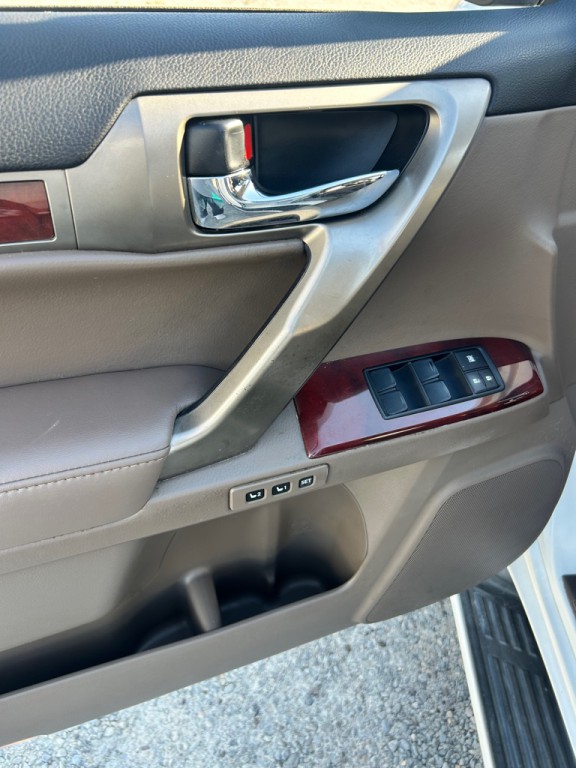 2013 Lexus GX Image 5