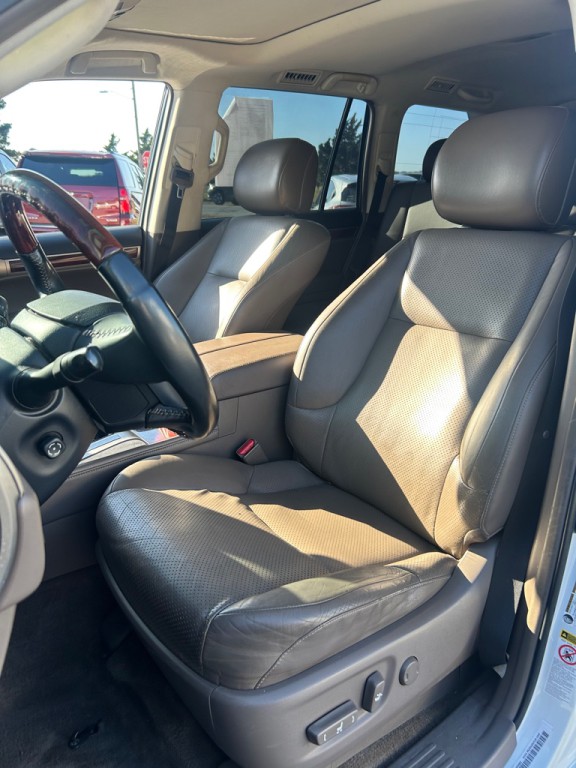 2013 Lexus GX Image 9