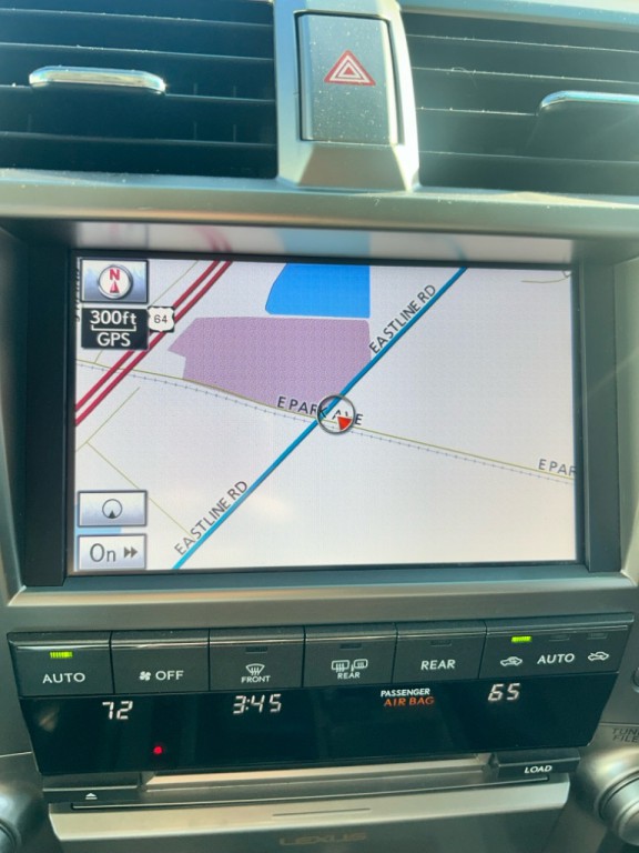 2013 Lexus GX Image 24