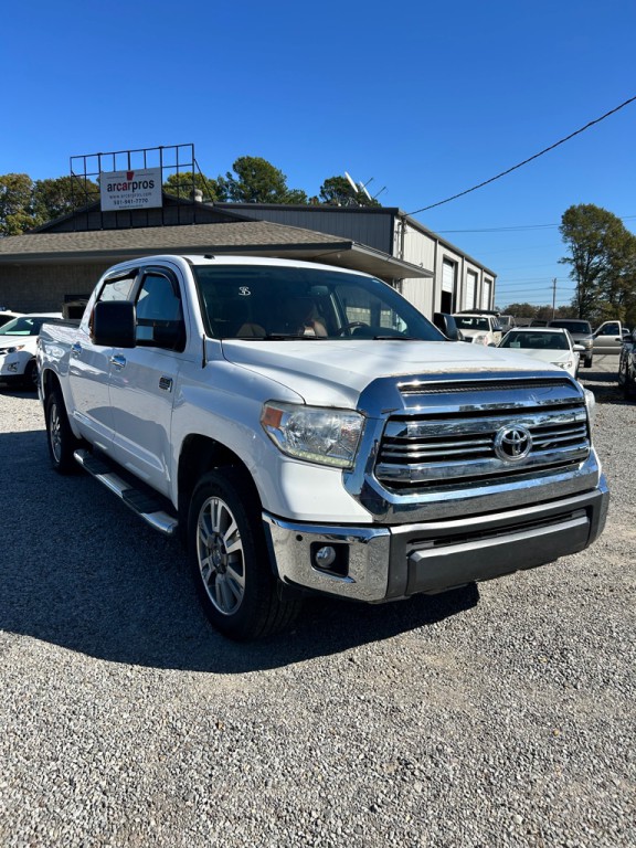 2017 Toyota Tundra Image 3