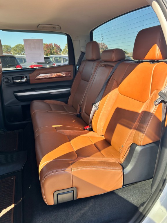 2017 Toyota Tundra Image 7