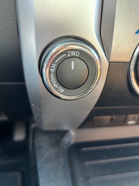 2017 Toyota Tundra Image 14