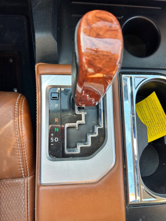 2017 Toyota Tundra Image 15