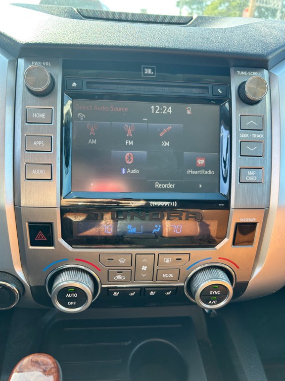 2017 Toyota Tundra Image 16