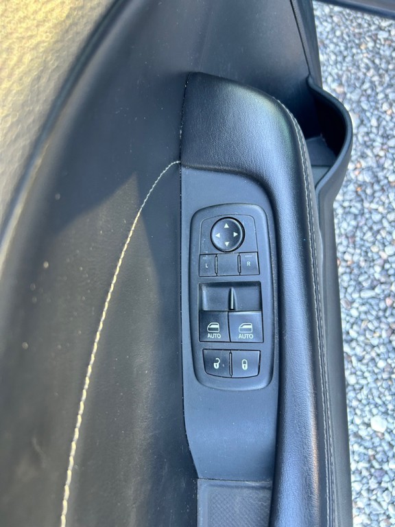 2018 Dodge Challenger Image 7