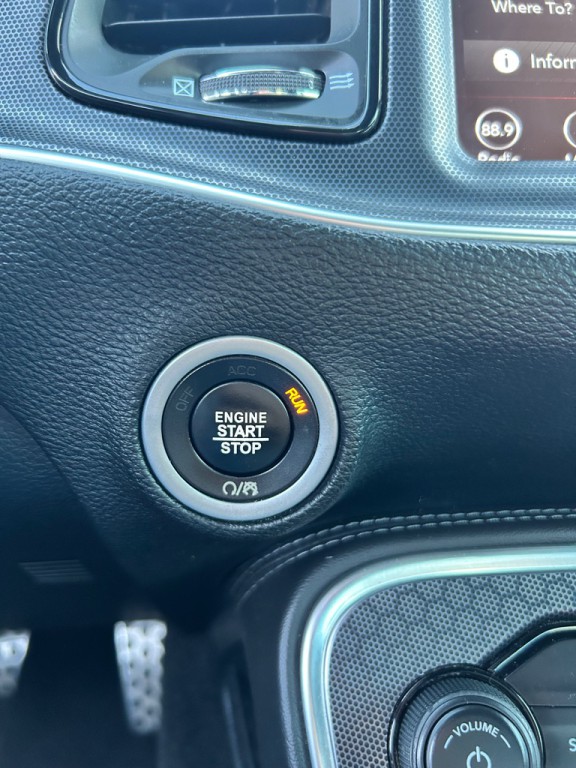 2018 Dodge Challenger Image 14