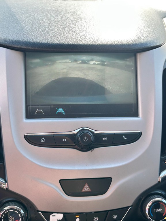 2018 Chevrolet Cruze Image 15