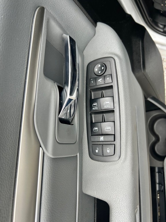 2019 RAM 1500 Image 6