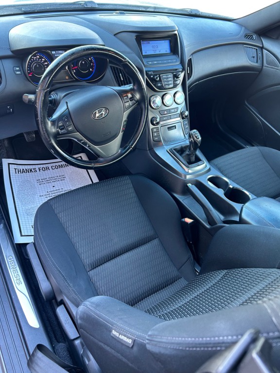 2015 Hyundai Genesis Image 6