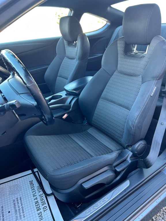 2015 Hyundai Genesis Image 7