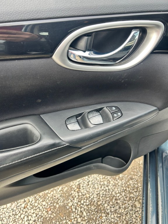 2016 Nissan Sentra Image 5