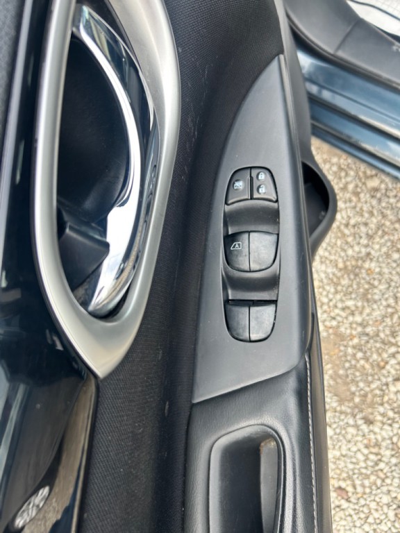 2016 Nissan Sentra Image 6