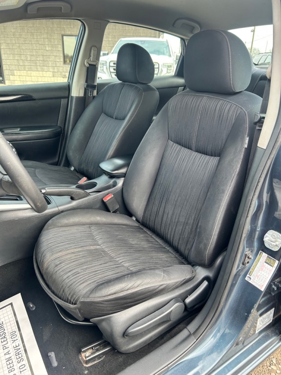 2016 Nissan Sentra Image 8