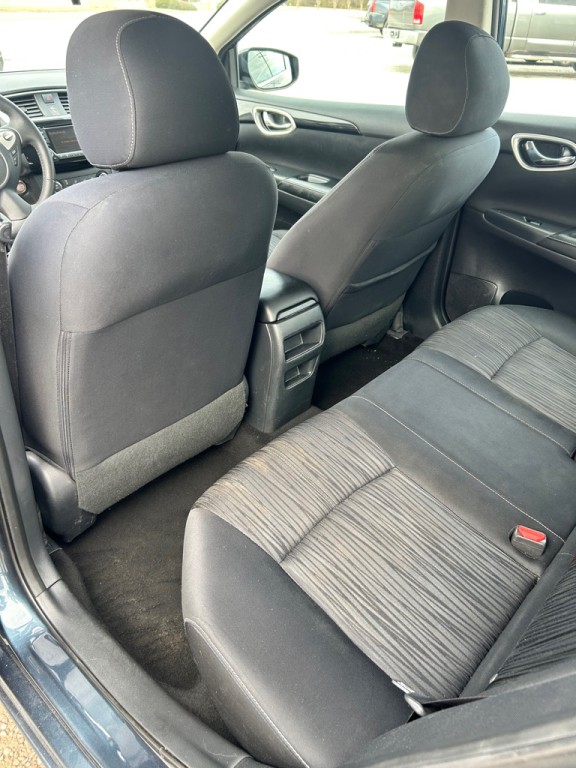 2016 Nissan Sentra Image 10