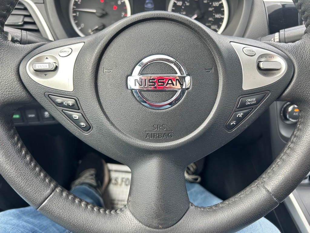 2016 Nissan Sentra Image 13