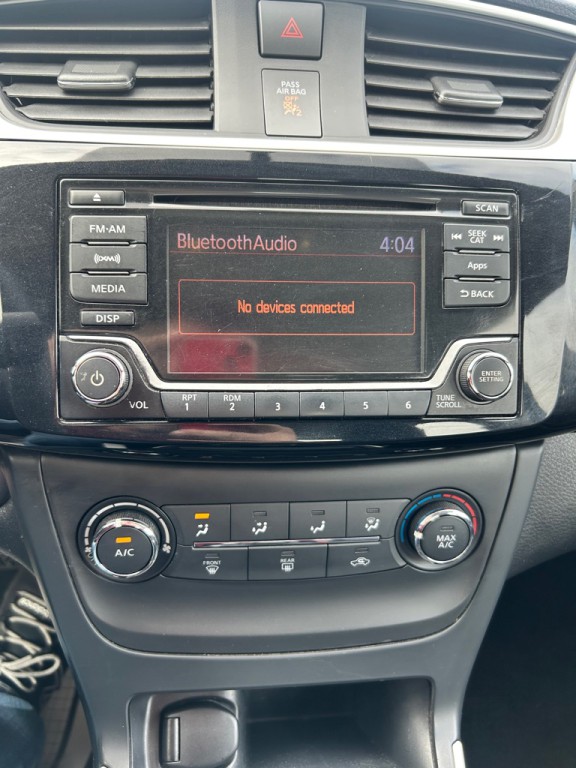 2016 Nissan Sentra Image 15