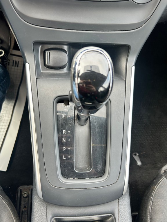 2016 Nissan Sentra Image 16