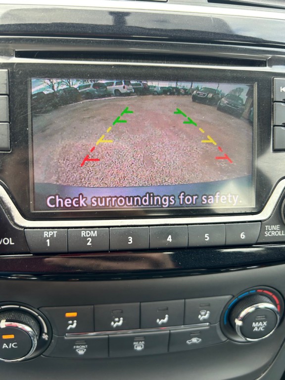 2016 Nissan Sentra Image 17