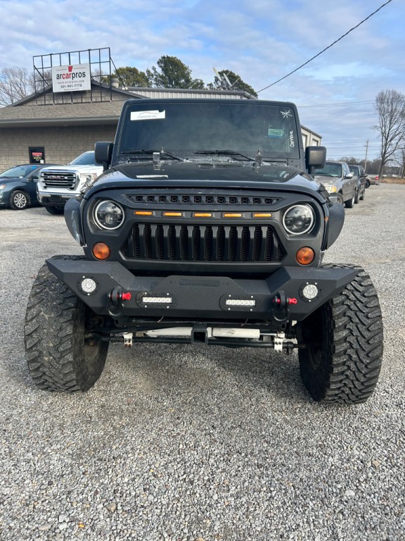 2018 Jeep Wrangler Unlimited Image 2