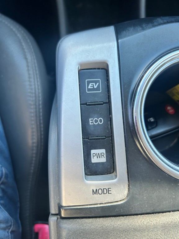 2014 Toyota Prius Image 14