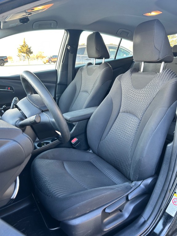 2017 Toyota Prius Image 8