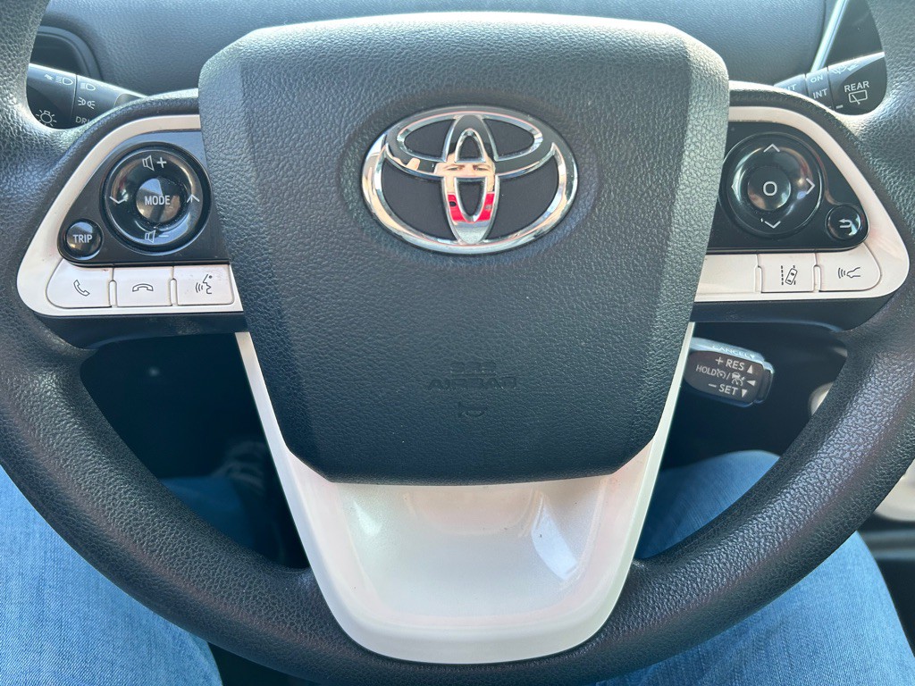 2017 Toyota Prius Image 13