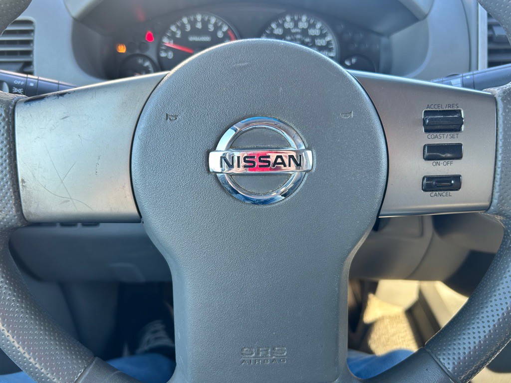 2012 Nissan Frontier Image 12