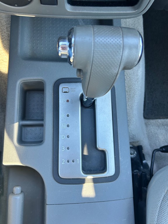 2012 Nissan Frontier Image 16