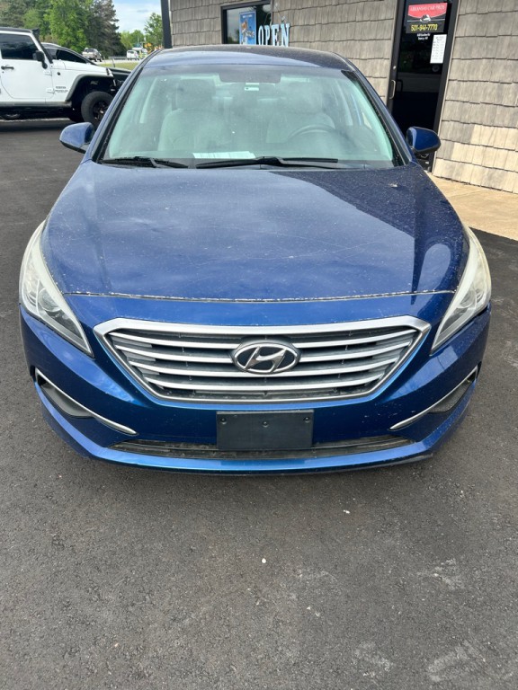 2017 Hyundai Sonata Image 2