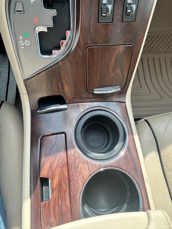 2013 Toyota Venza Image 19